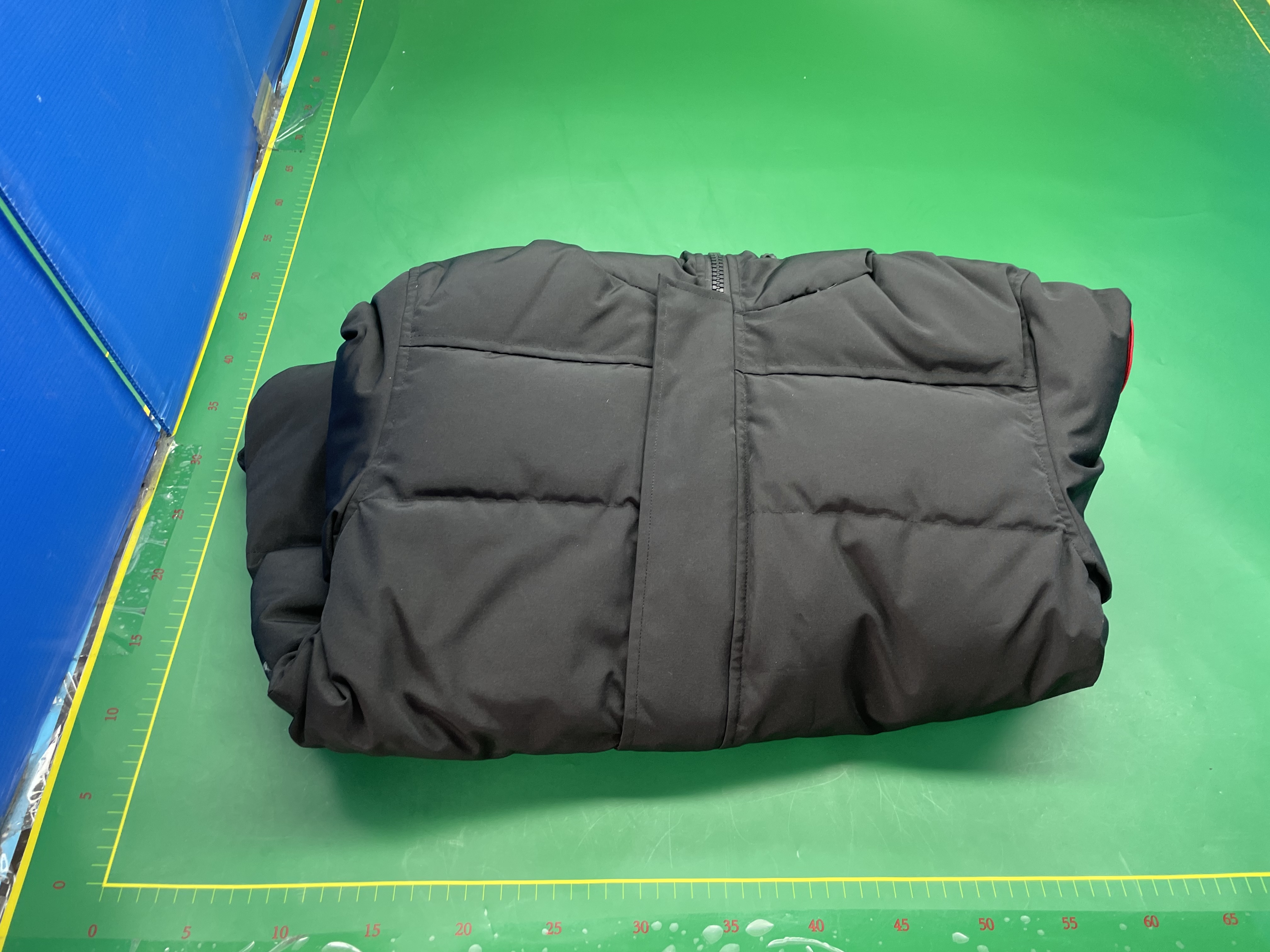 跨境专供莆田大鹅17款男女款夹克情侣款冬季加厚羽绒服批发 — miniatura QC 3
