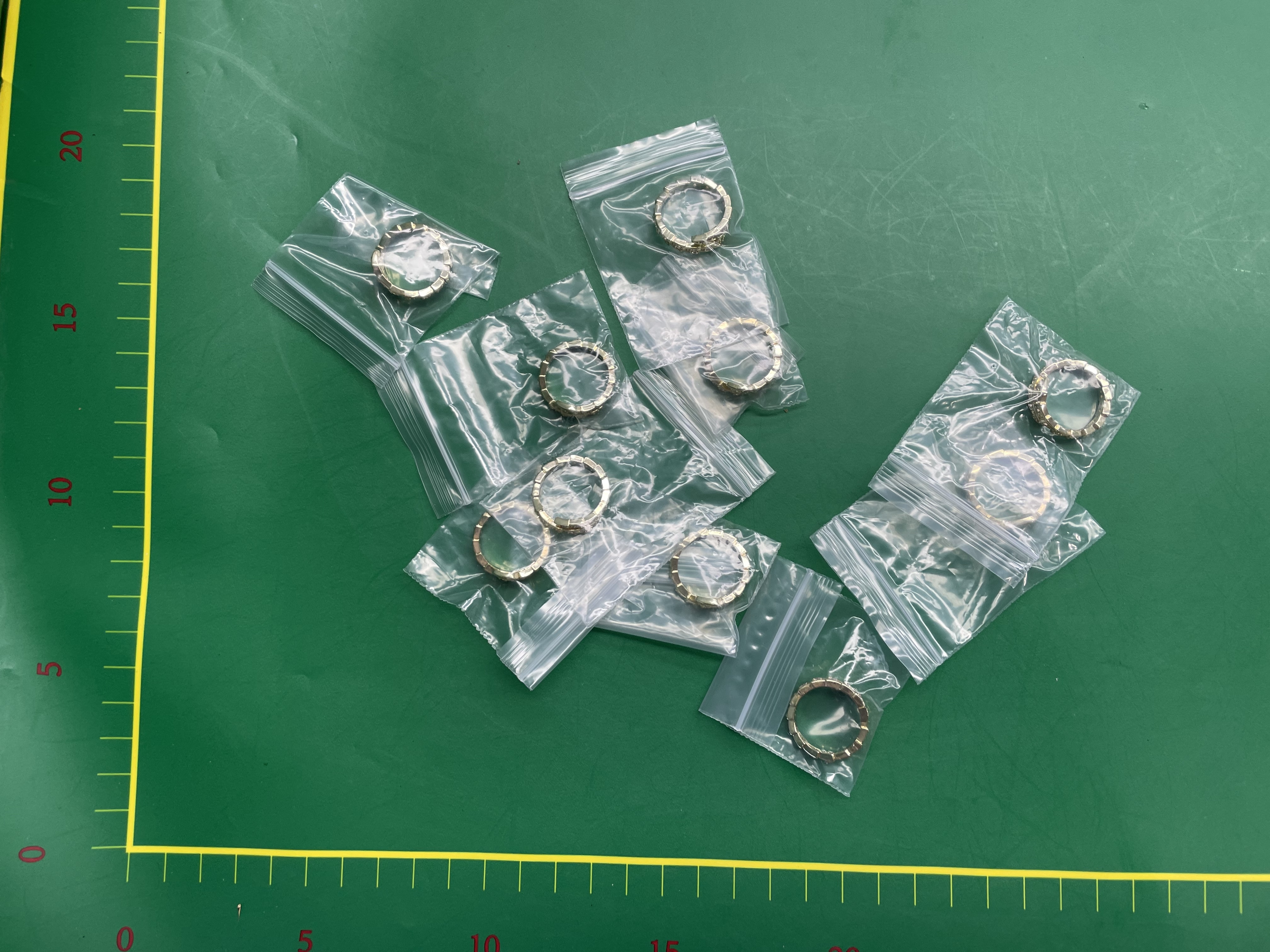 莉莎芸汐玫瑰金一体蛇手镯满锆甜酷风三色手饰 — foto QC 1