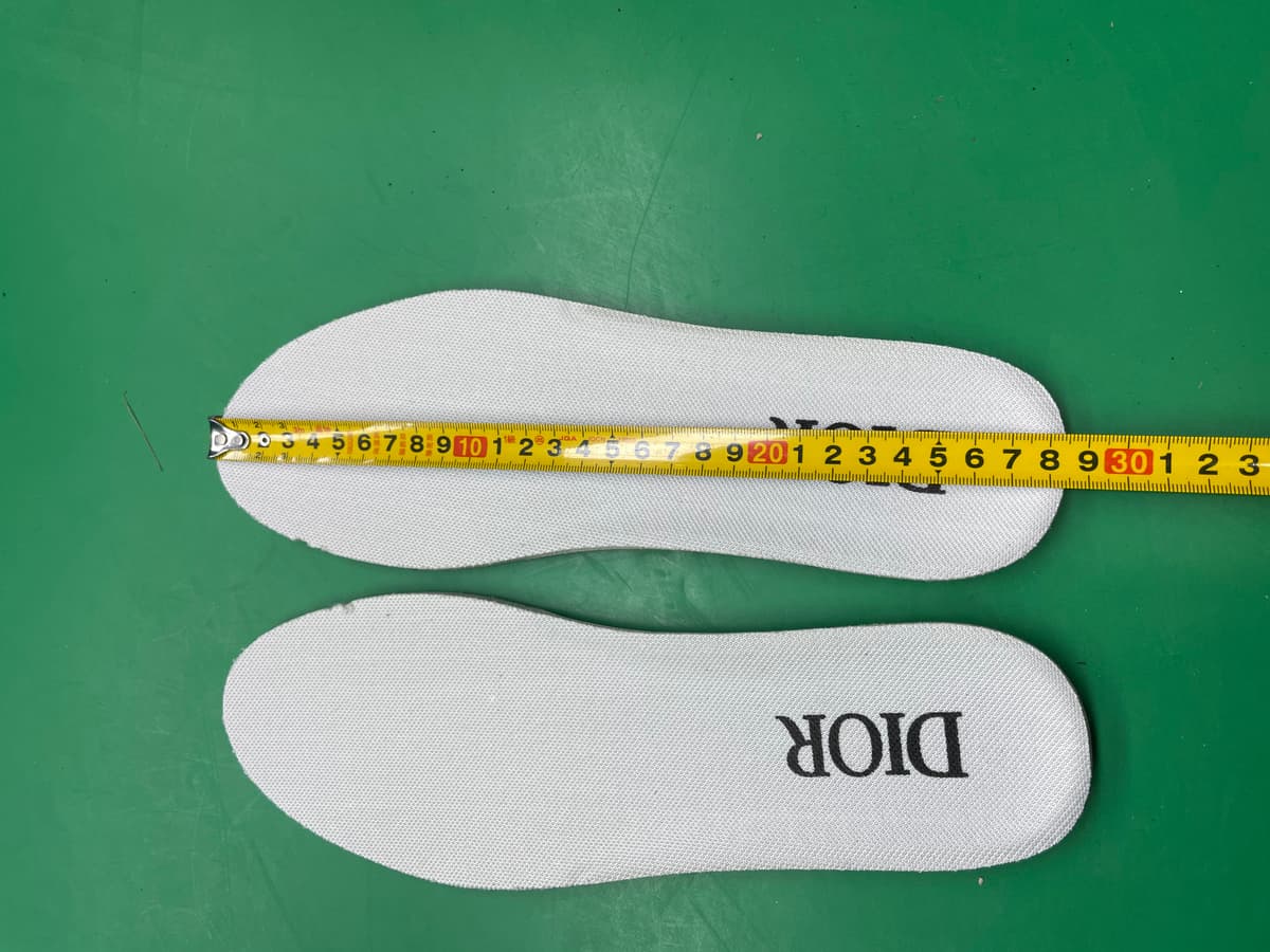 欧洲站春秋潮流款字母家低帮休闲男鞋老花刺绣厚底系带时尚运动鞋 — miniatura QC 2