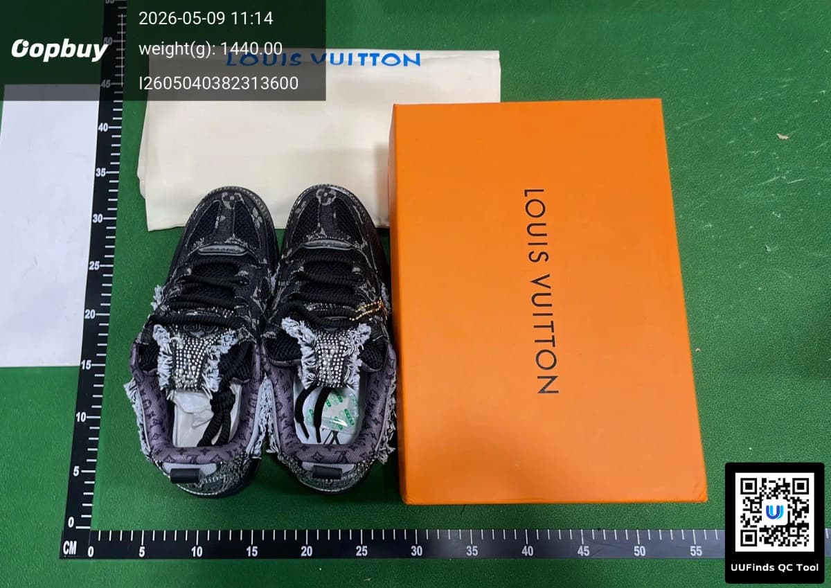 Putian High-Quality Export European Fashion Bread Shoes for Men and Women, Same Style Couple Shoes, Thick-Soled Sneakers, No Returns Supported — foto QC 1