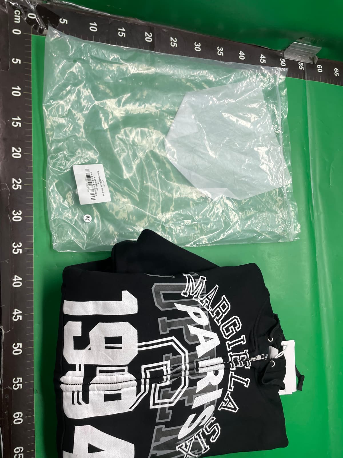 Pure Cotton Multi-Color Unisex Sweatshirts Are Popular among Young People — foto QC 1