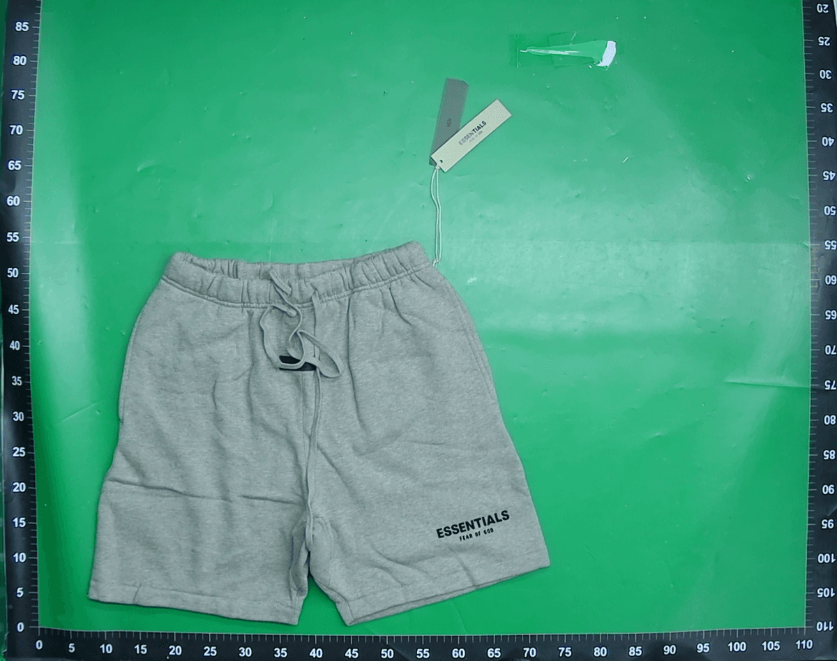 SS22 --Essentials- 小标植绒印花5分短裤Sweatshort — foto QC 1