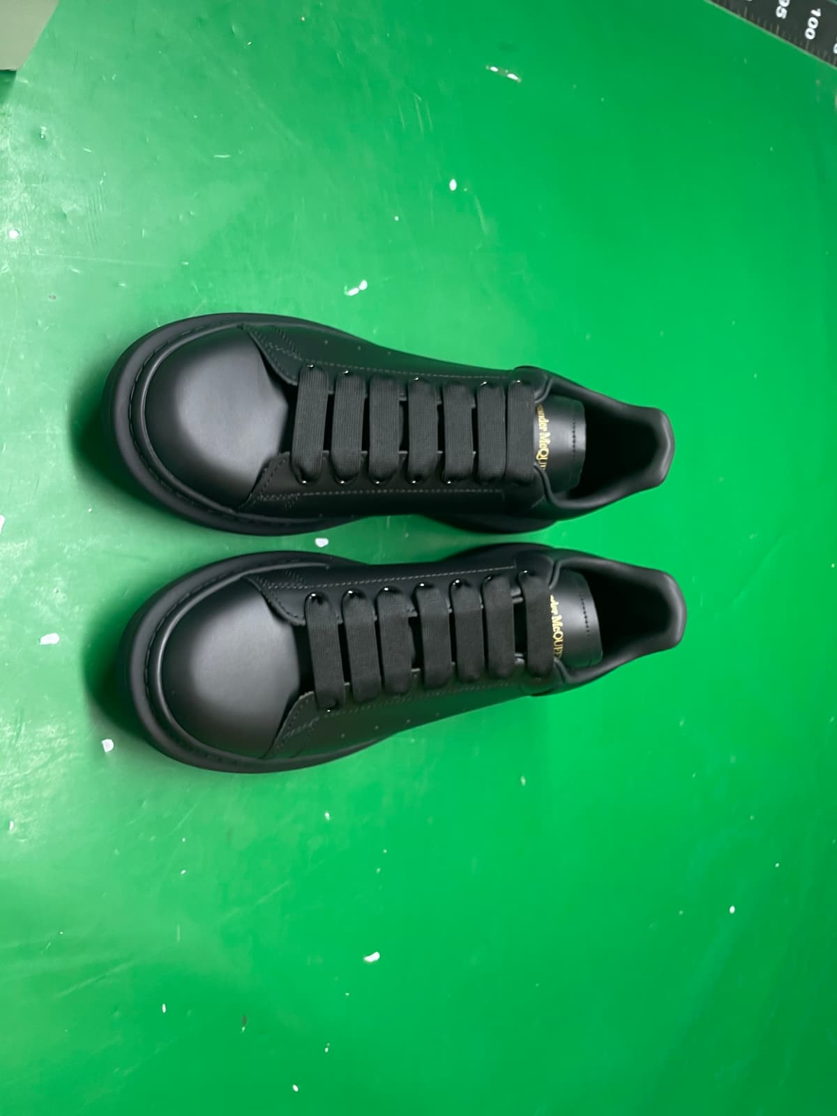 【Js版】小白鞋合集/ — foto QC 1